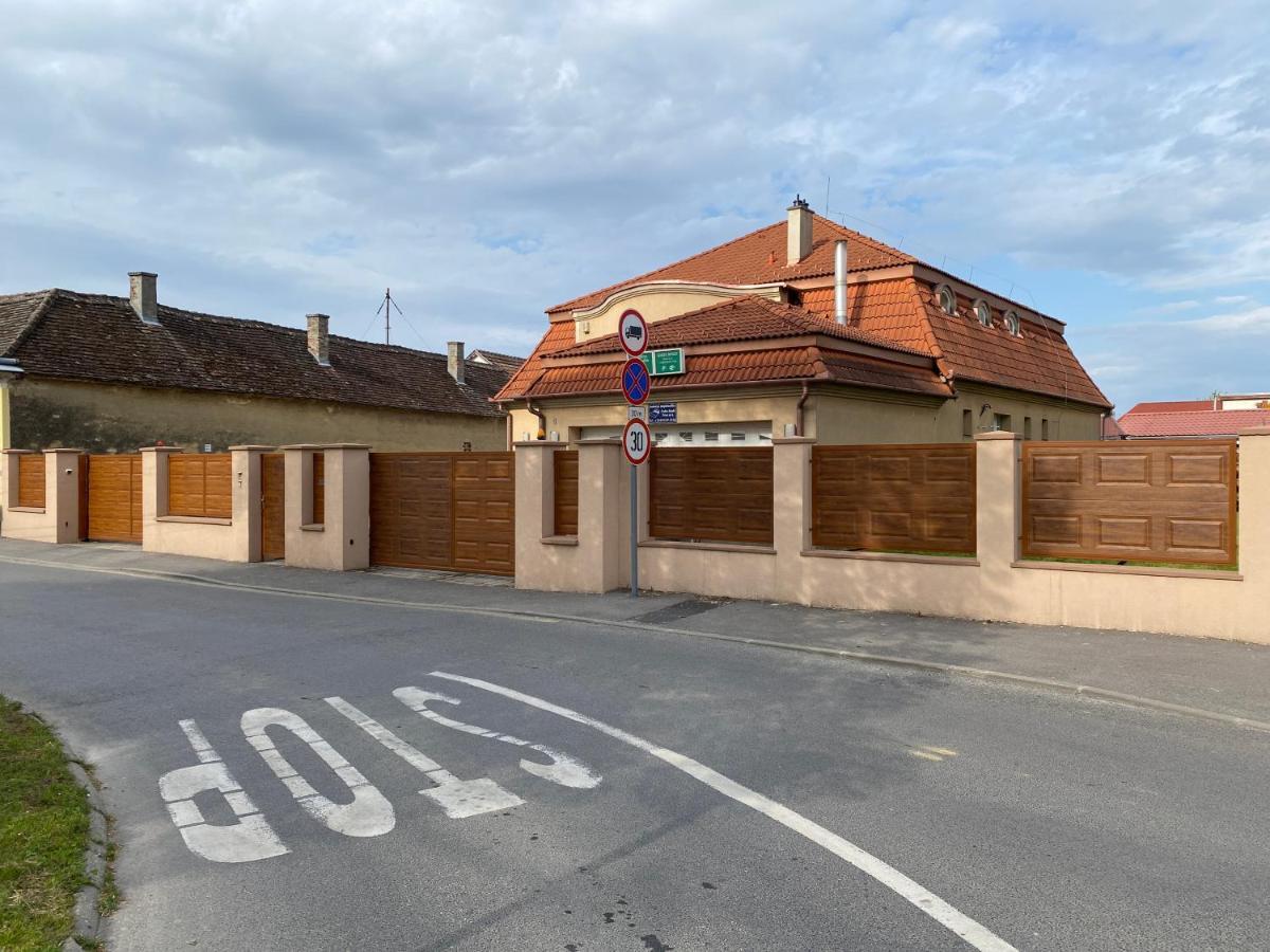 Ambrózia Guesthouse Nagykanizsa Eksteriør billede