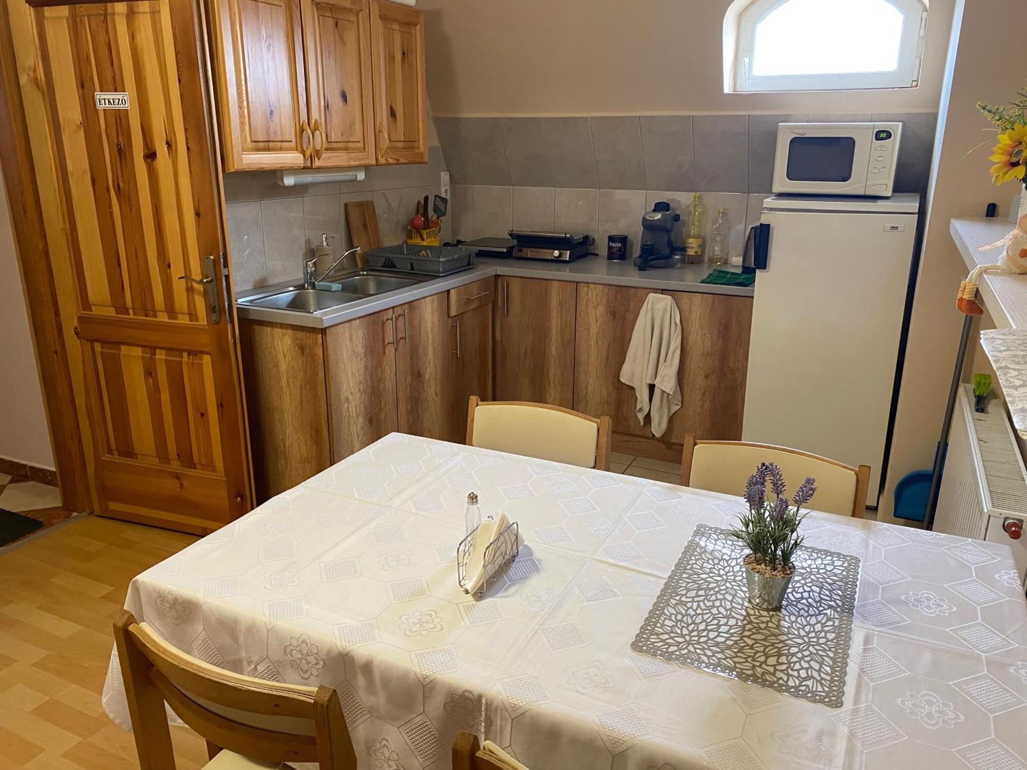 Ambrózia Guesthouse Nagykanizsa Eksteriør billede