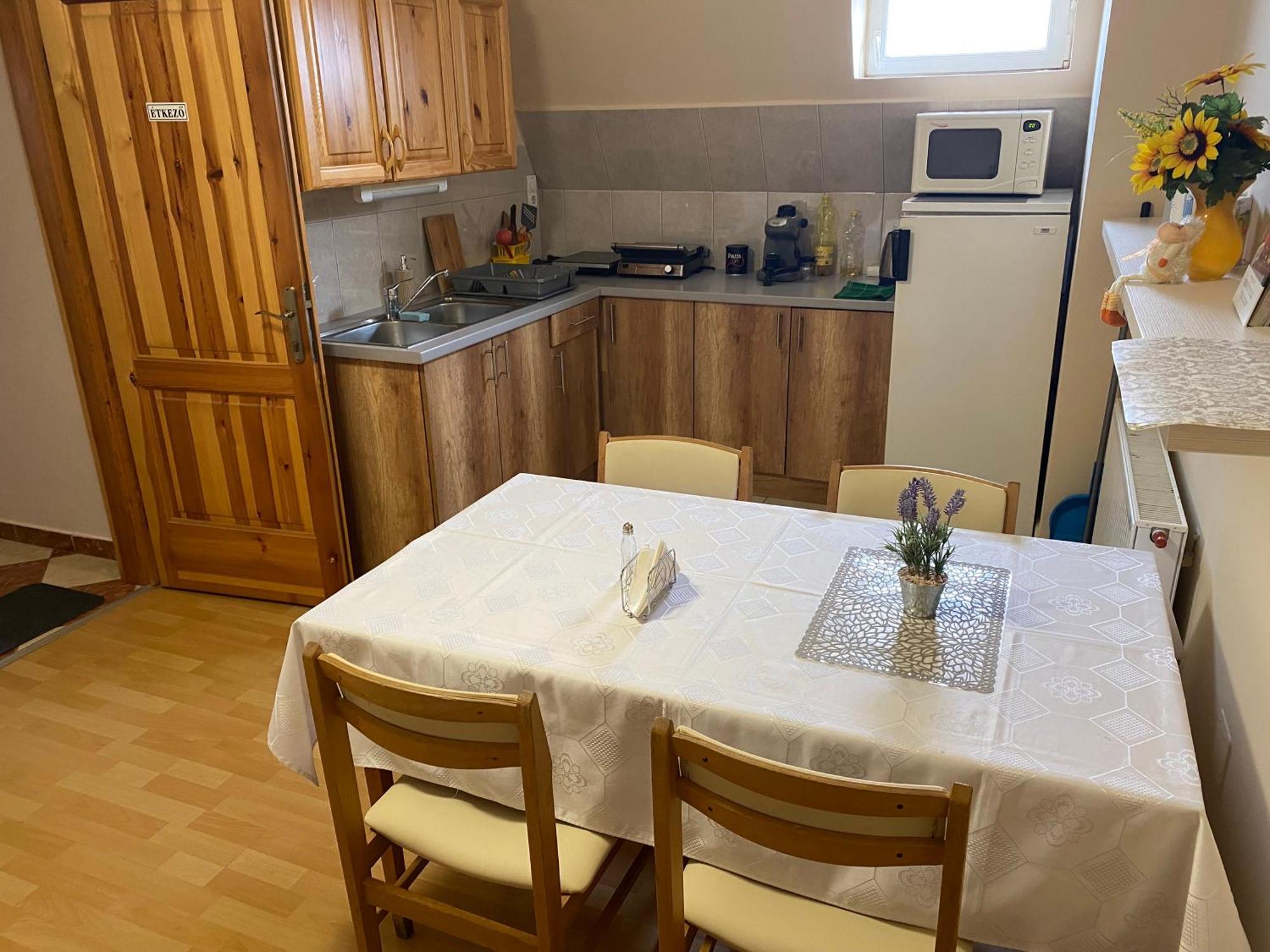 Ambrózia Guesthouse Nagykanizsa Eksteriør billede
