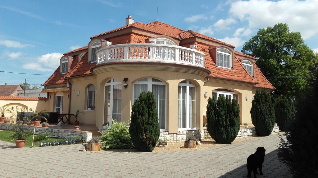 Ambrózia Guesthouse Nagykanizsa Eksteriør billede